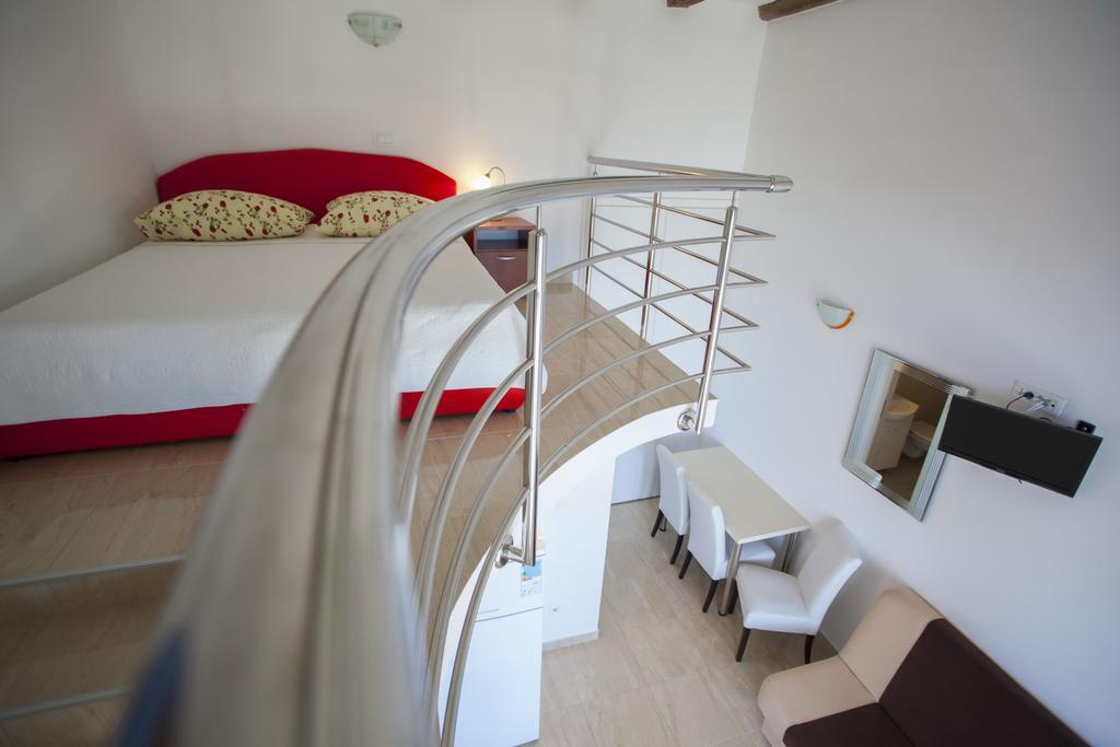Apartments Sumic Podgora Exterior photo