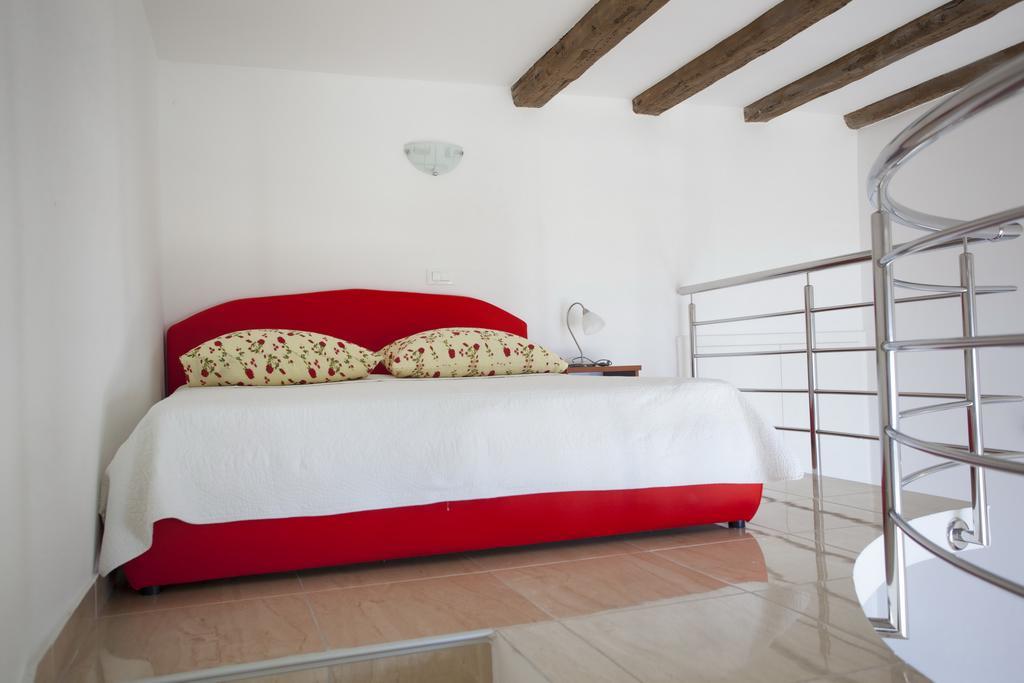 Apartments Sumic Podgora Exterior photo