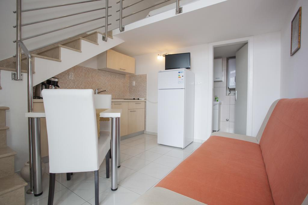 Apartments Sumic Podgora Exterior photo
